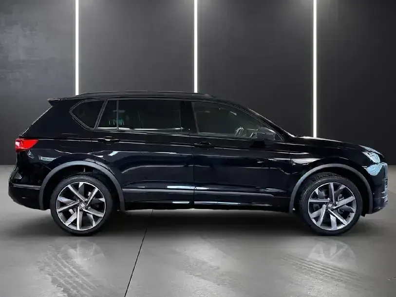 Gebraucht Seat Tarraco 4Drive 200 PS (147 kW) 2023 "deep" schwarz perleffekt SUV