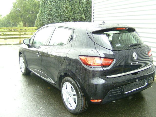 Gebraucht Renault Clio IV LIMITED 73 PS (53 kW) 2016 Schwarz metallic Kleinwagen