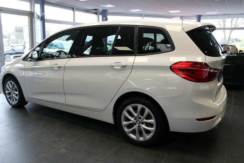 Gebraucht BMW 218 Advantage 150 PS (110 kW) 2020 Weiß Kombi