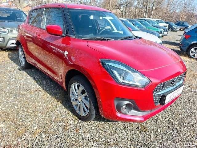 Rot Gebraucht 2023 Suzuki Swift Limousine | 19.980 € (Fairer Preis) - Bild 1/4