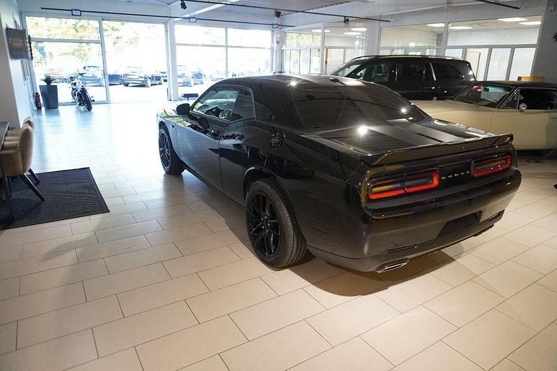 Używany Dodge Challenger 309 KM (227 kW) 2022 Czarny Coupe