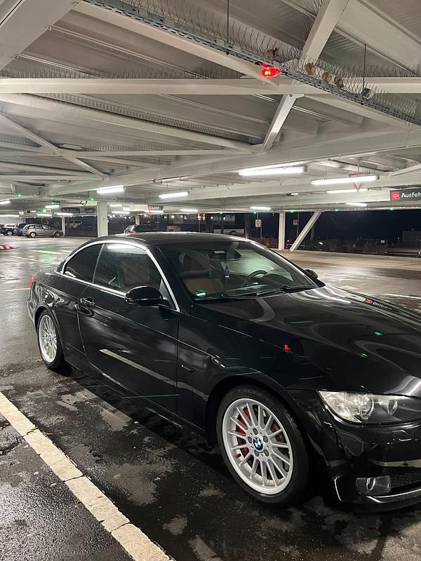 Gebraucht BMW 330 Cabriolet 272 PS (200 kW) 2007 Schwarz Cabrio