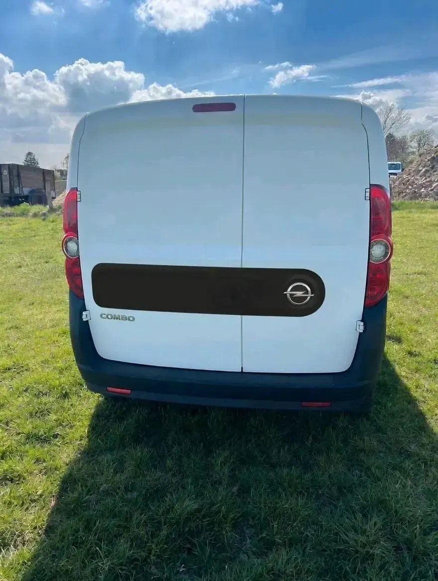 Gebraucht Opel Combo 95 PS (69 kW) 2014 Weiß Van / Kleinbus