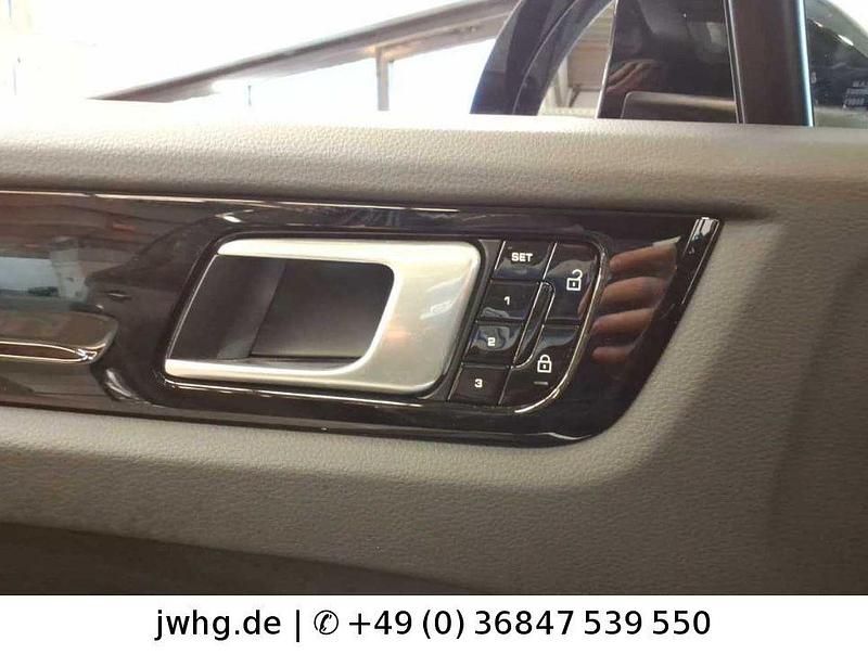 Gebraucht Porsche Cayenne S 441 PS (324 kW) 2021 Moonlight blue (metallic) SUV