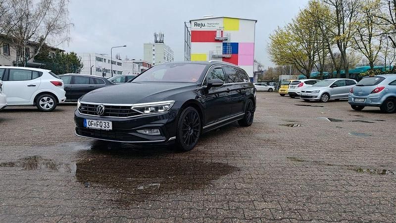 Gebraucht VW Passat 239 PS (175 kW) 2021 Schwarz Kombi