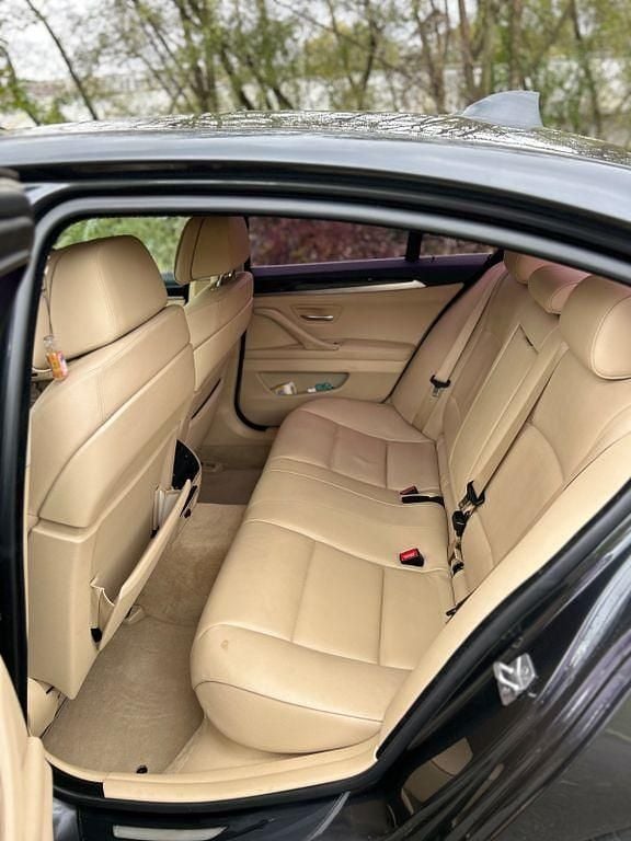 Gebraucht BMW 530 245 PS (180 kW) 2011 Grau Limousine