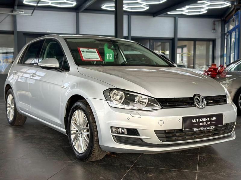 Silber Gebraucht 2014 VW Golf VII Cup Limousine | 11.490 € (Teuer) - Bild 1/2