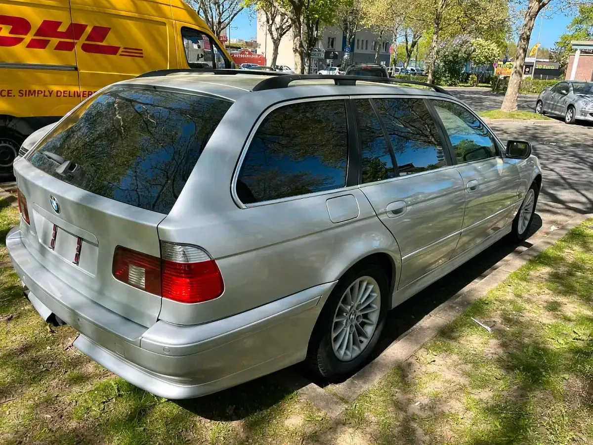 Second-hand BMW 520 177 CP (130 kW) 2002 Argintiu Break