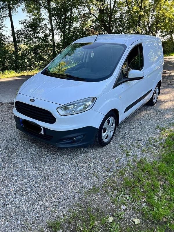 Wunderschne Ford Transit Courier Gebraucht Bilder