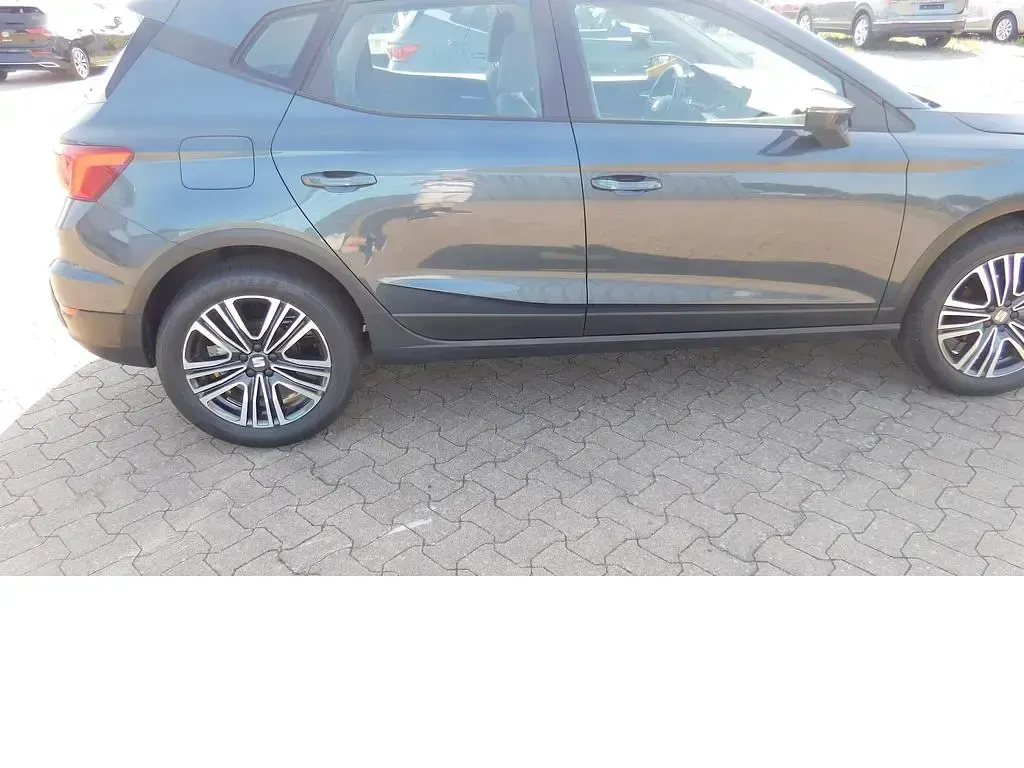 Gebraucht Seat Arona Style 110 PS (80 kW) 2024 Magnetictechgreymet s7h (grau)grau SUV