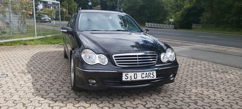 Schwarz Gebraucht 2006 Mercedes C180 Kombi | 4.499 € (Fairer Preis) - Bild 1/4