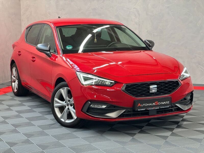 Reinrot Gebraucht 2020 Seat Leon FR Limousine | 17.490 € (Fairer Preis) - Bild 1/4