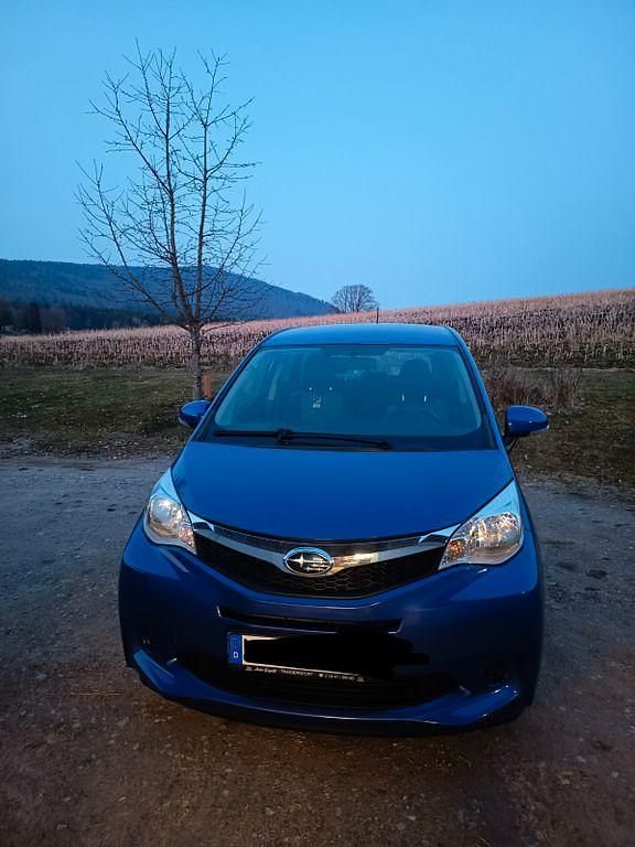 Gebraucht Subaru Trezia 99 PS (72 kW) 2014 Blau Kleinwagen