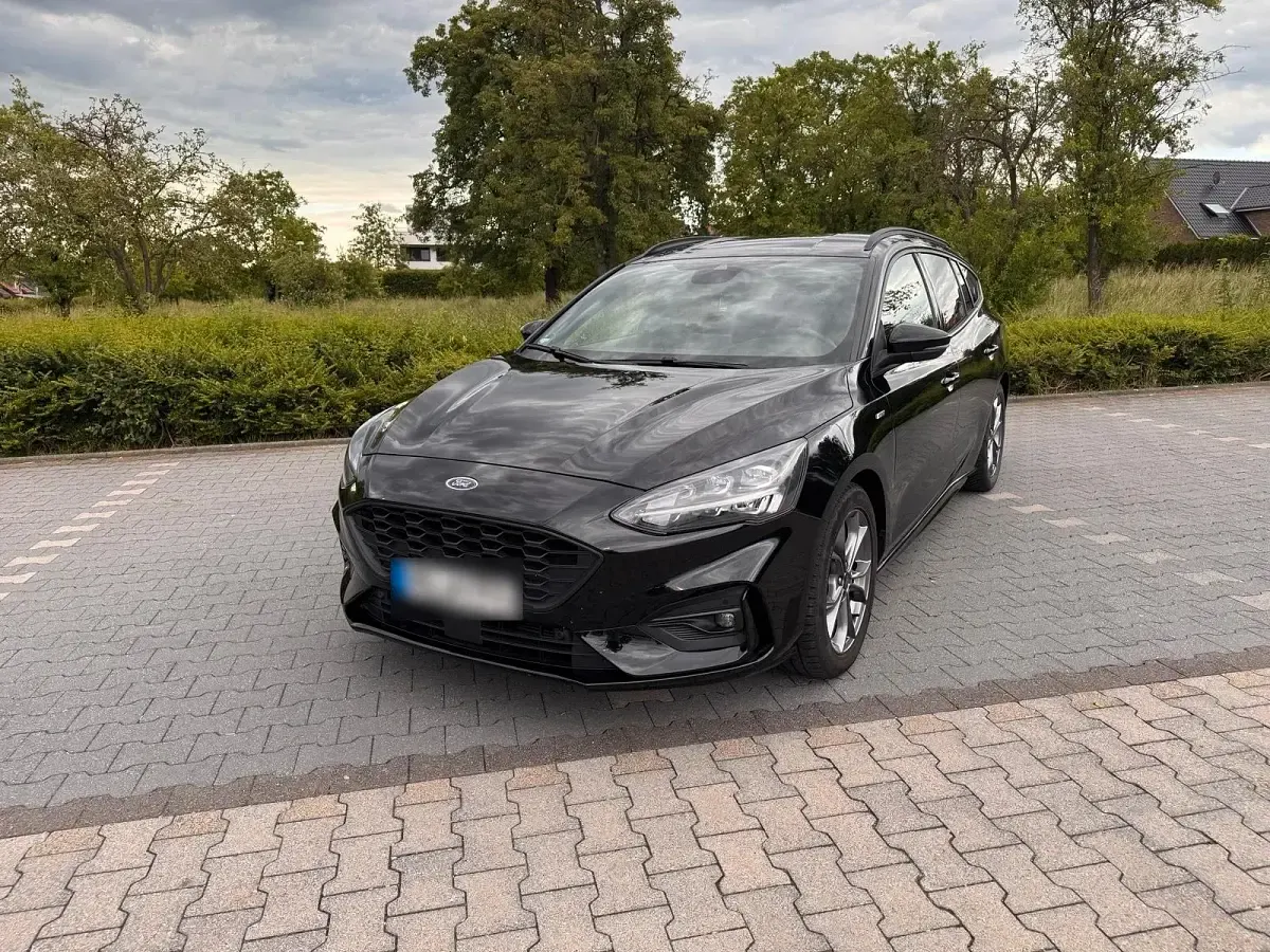 Gebraucht Ford Focus ST-Line X 150 PS (110 kW) 2021 Schwarz Kombi
