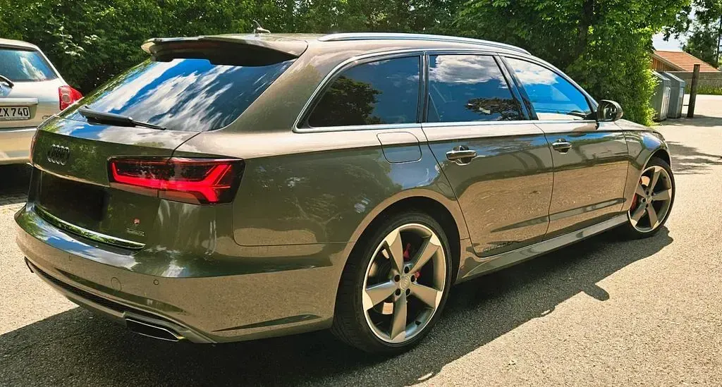 Używany Audi A6 Ambiente 333 KM (244 kW) 2015 Szary Kombi