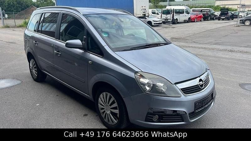 Silber Gebraucht 2007 Opel Zafira Edition Van / Kleinbus | 1.000 € (Superpreis) - Bild 1/4