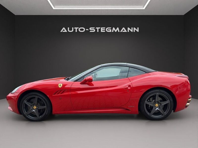 Gebraucht Ferrari California 460 PS (338 kW) 2010 Rot Cabrio