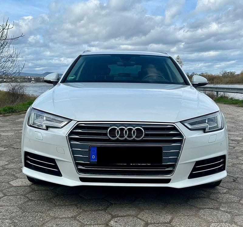 Gebraucht Audi A4 Ambiente 190 PS (139 kW) 2018 Weiß Kombi