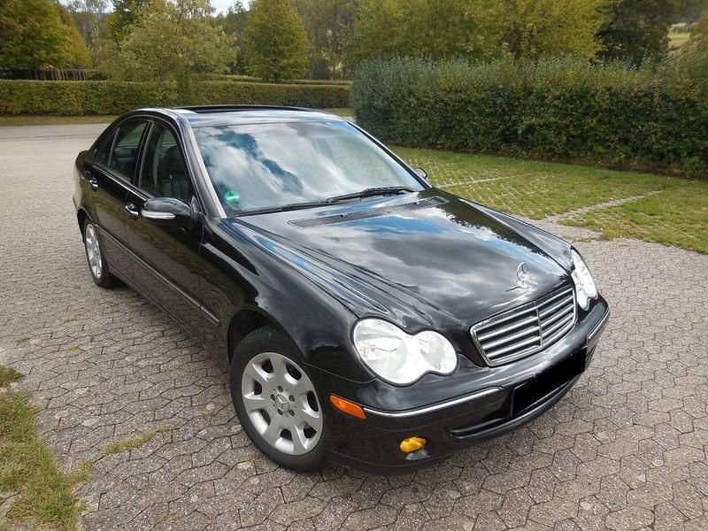 Gebraucht Mercedes C240 Elegance 170 PS (125 kW) 2005 Schwarz Limousine