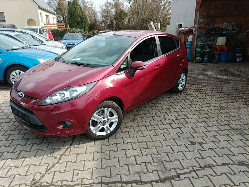 Gebraucht Ford Fiesta Viva 82 PS (60 kW) 2011 Kleinwagen