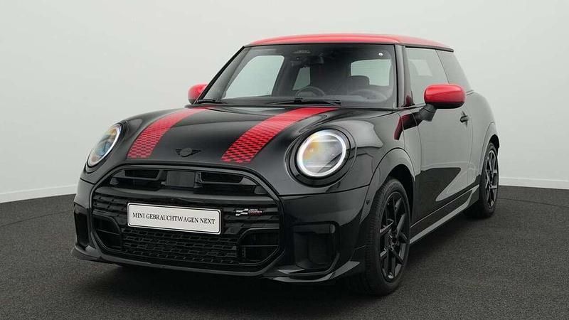 Schwarz Gebraucht 2024 Mini John Cooper Works Kleinwagen | 31.967 € (Etwas zu teuer) - Bild 1/4