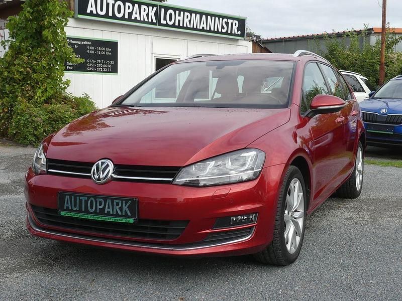 Rot Gebraucht 2015 VW Golf VII Highline Kombi | 8.500 € (Guter Preis) - Bild 1/4
