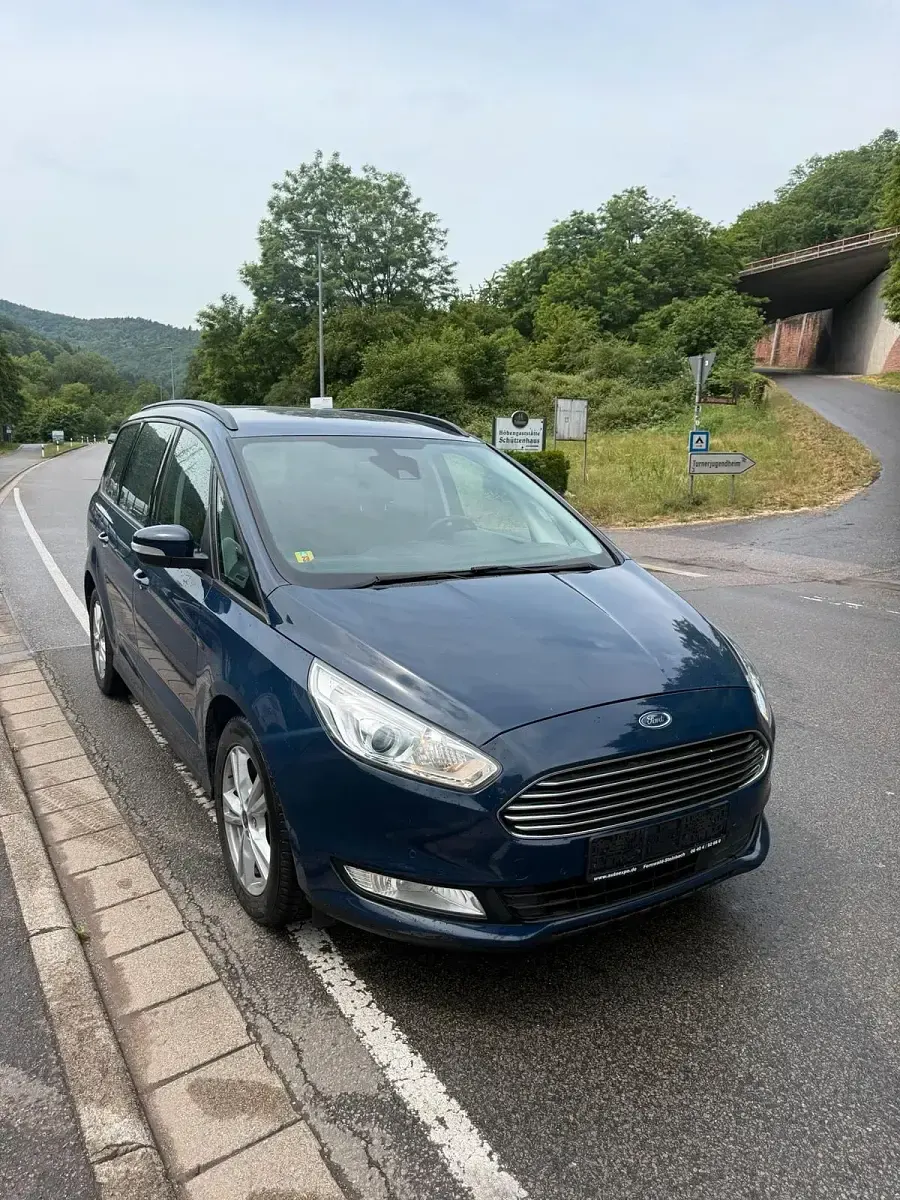 Gebraucht Ford Galaxy 150 PS (110 kW) 2017 Blau Van / Kleinbus
