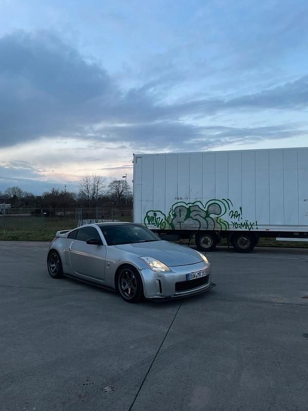 Silber Gebraucht 2004 Nissan 350Z Coupé | 16.499 € (Fairer Preis) - Bild 1/4