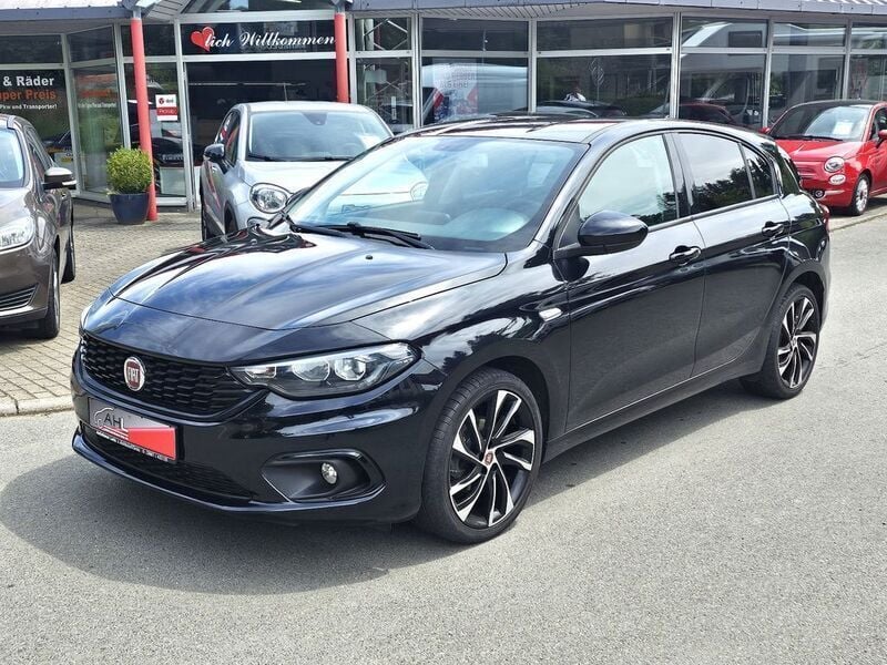 Schwarz Gebraucht 2018 Fiat Tipo S Limousine | 13.990 € (Etwas zu teuer) - Bild 1/4