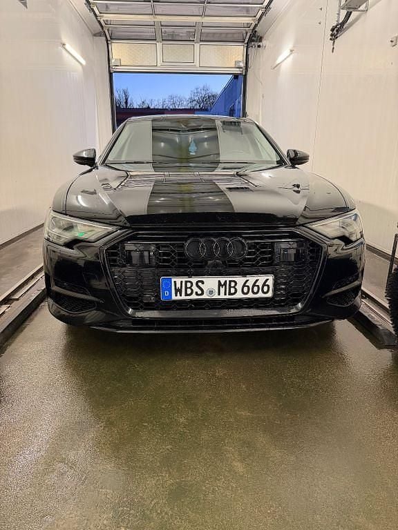 Gebraucht Audi A6 Ambiente 163 PS (119 kW) 2021 Schwarz Limousine