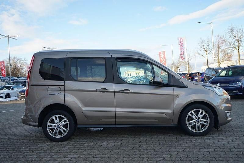 Gebraucht Ford Tourneo Connect Titanium 120 PS (88 kW) 2019 Grau Van / Kleinbus