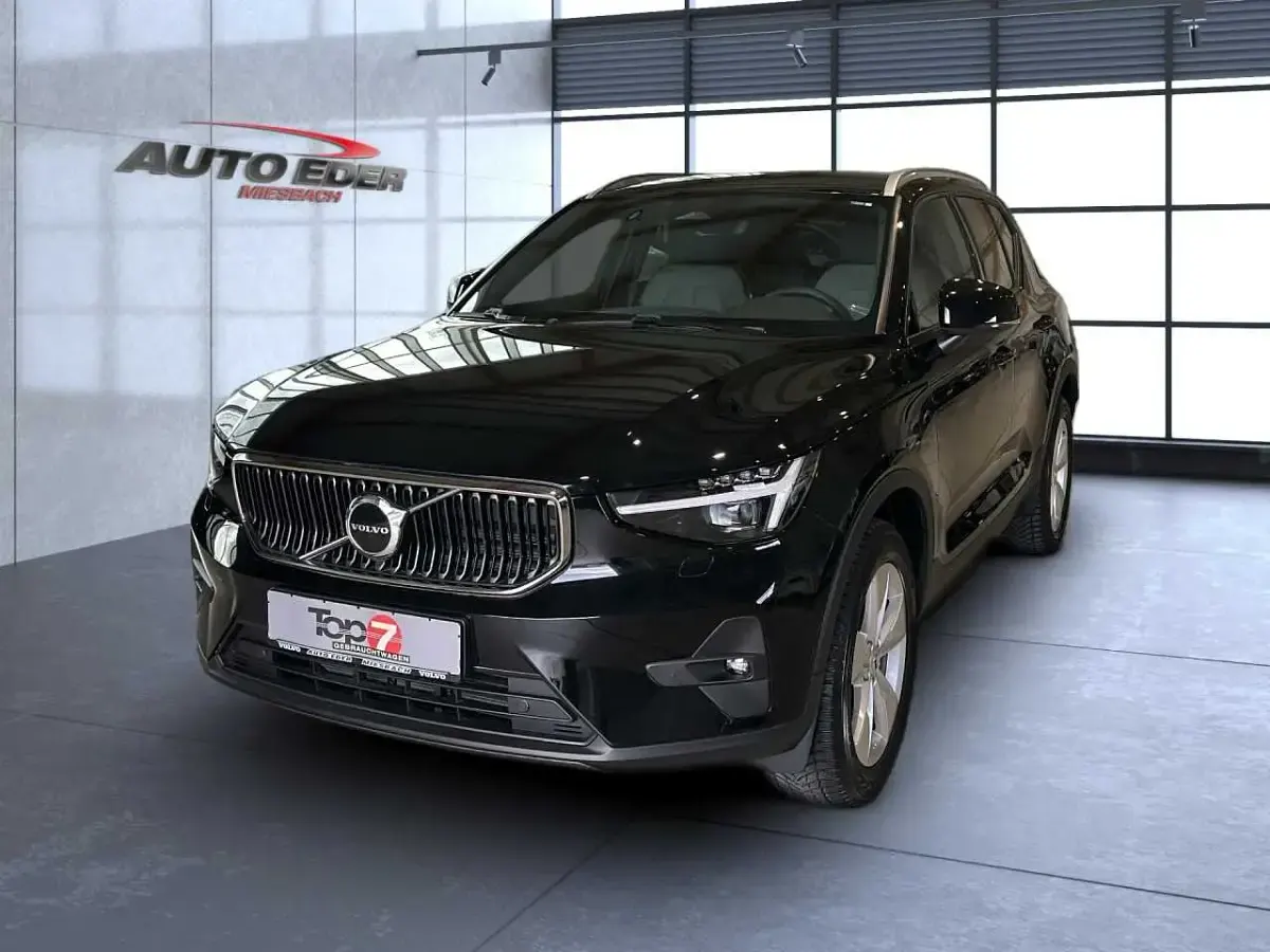 Gebraucht Volvo XC40 120 PS (88 kW) 2024 SUV