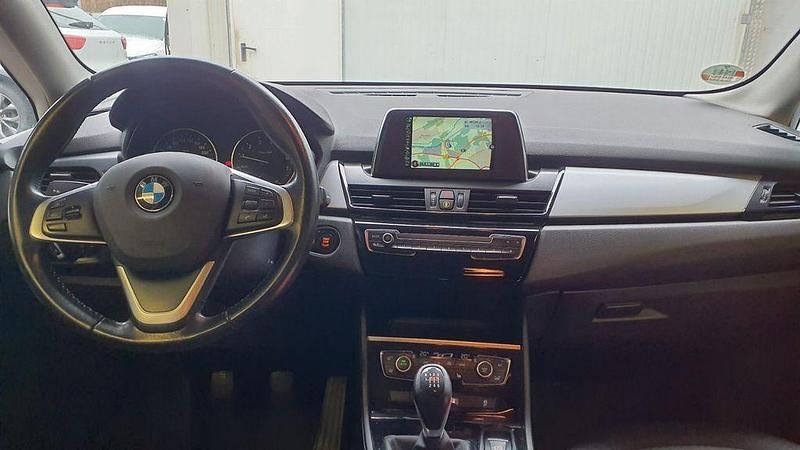 Gebraucht BMW 218 Advantage 136 PS (100 kW) 2016 Schwarz Kombi