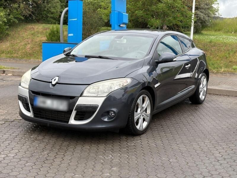 Schwarz Gebraucht 2010 Renault Mégane Coupé Dynamique Coupé | 3.200 € (Fairer Preis) - Bild 1/4