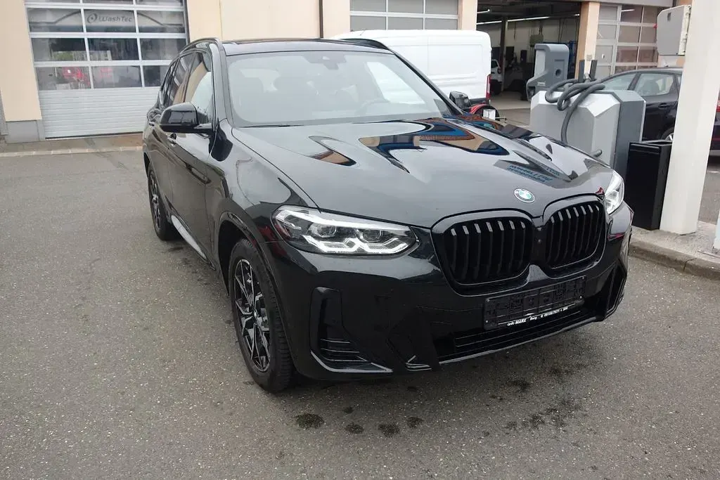 Gebraucht BMW X3 M Sport 190 PS (139 kW) 2024 Schwarz SUV