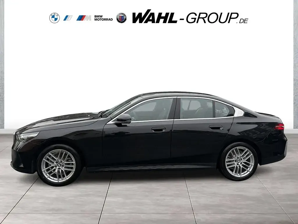 Gebraucht BMW 520 Comfort Edition 208 PS (152 kW) 2024 Schwarz Limousine