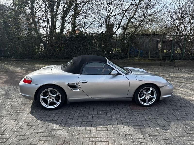 Gebraucht Porsche 986 Boxster 228 PS (167 kW) 2004 Silber Cabrio