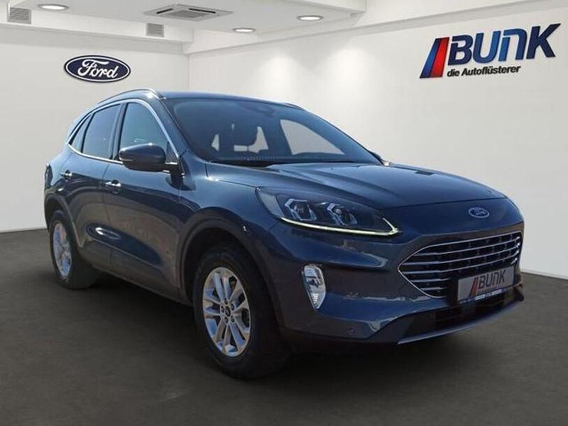 Gebraucht Ford Kuga Titanium 224 PS (164 kW) 2022 Chrome blue met SUV