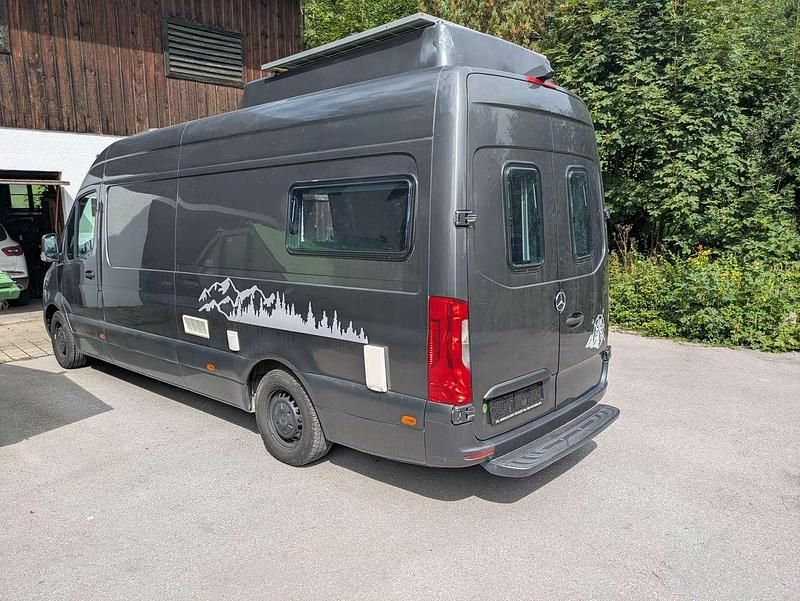 Grau Gebraucht 2019 Mercedes Sprinter Van | 41.900 € - Bild 1/4