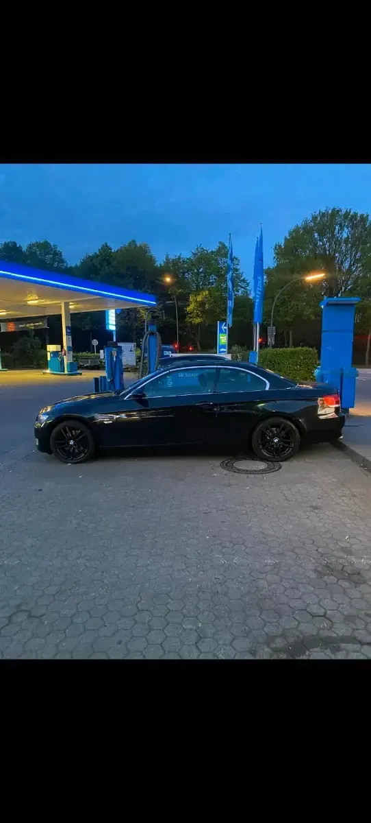 Gebraucht BMW 320 Cabriolet 170 PS (125 kW) 2008 Schwarz Cabrio