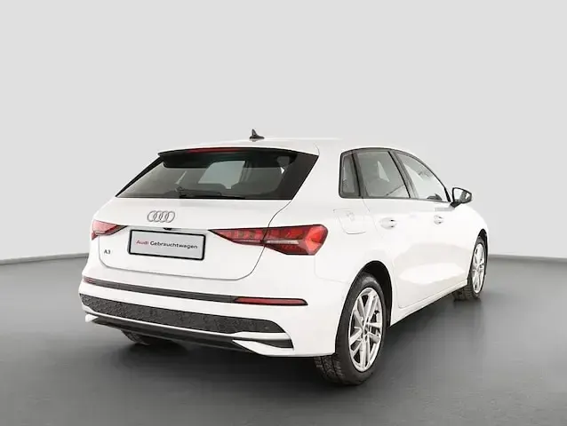 Używany Audi A3 Ambiente 150 KM (110 kW) 2026 Biały