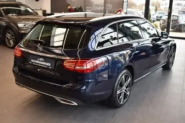 Second-hand Mercedes E300 Avantgarde 122 CP (89 kW) 2020 Andere Berlinǎ