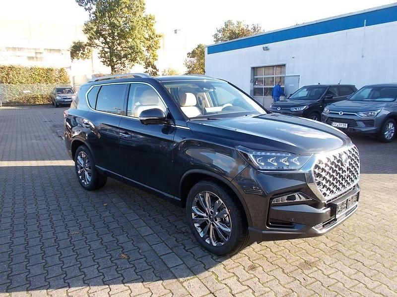 Usata KGM Rexton Sapphire 203 CV (149 kW) 2024 Grigio SUV