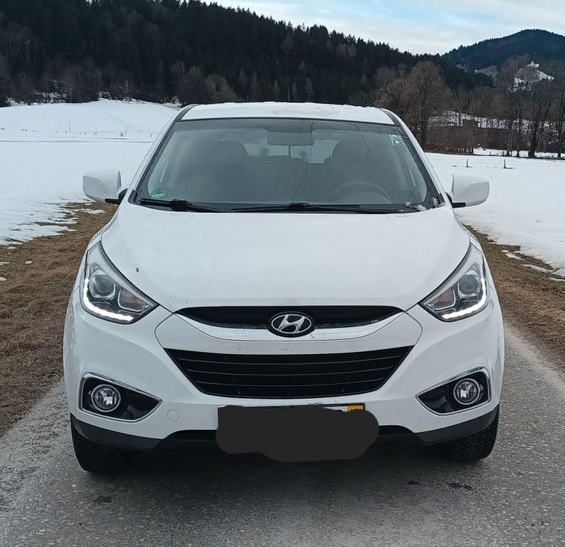Gebraucht Hyundai ix35 Trend 135 PS (99 kW) 2015 Weiß SUV