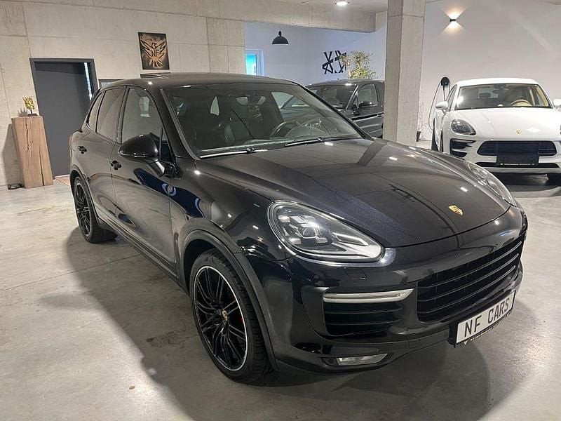 Gebraucht Porsche Cayenne Turbo 519 PS (381 kW) 2014 Schwarz SUV