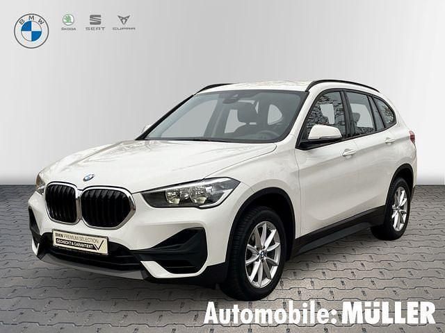Weiss Gebraucht 2020 BMW X1 Advantage SUV | 22.380 € (Fairer Preis) - Bild 1/4