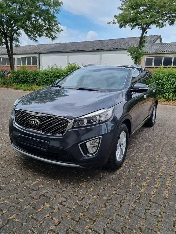 Gebraucht Kia Sorento 200 PS (147 kW) 2016 Grau SUV
