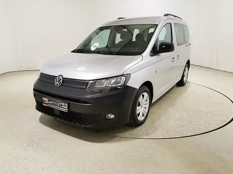 Używany VW Caddy 122 KM (89 kW) 2022 Srebrny Minivan