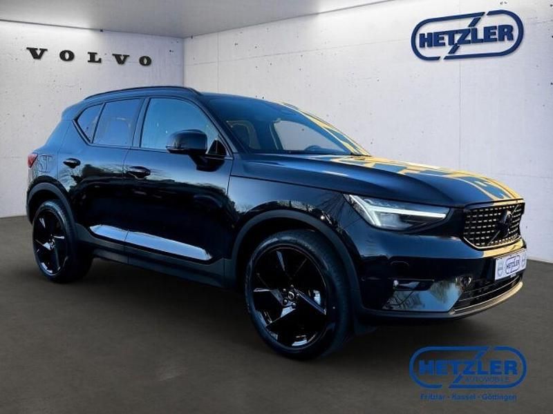 Gebraucht Volvo XC40 Plus 163 PS (119 kW) 2025 Onyx black / metallic SUV
