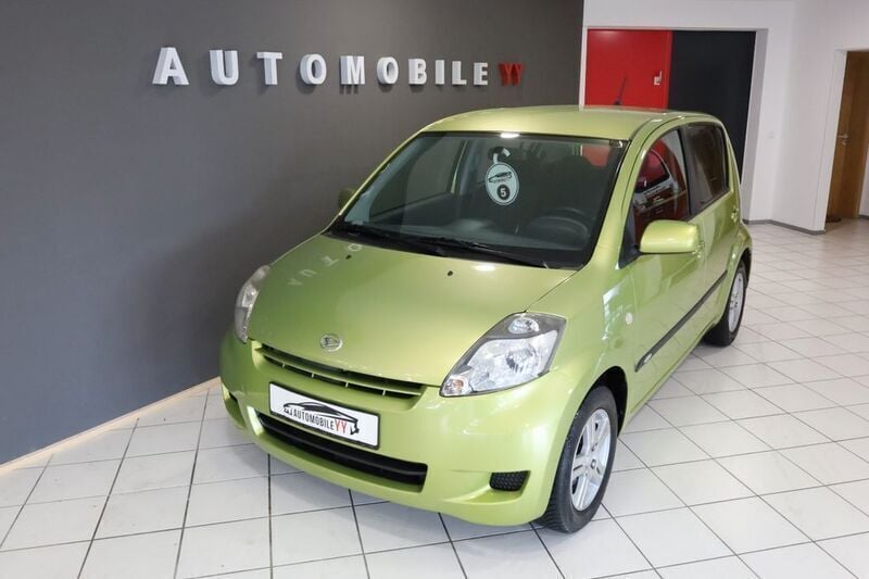 Grün Gebraucht 2008 Daihatsu Sirion Kleinwagen | 2.999 € (Fairer Preis) - Bild 1/4